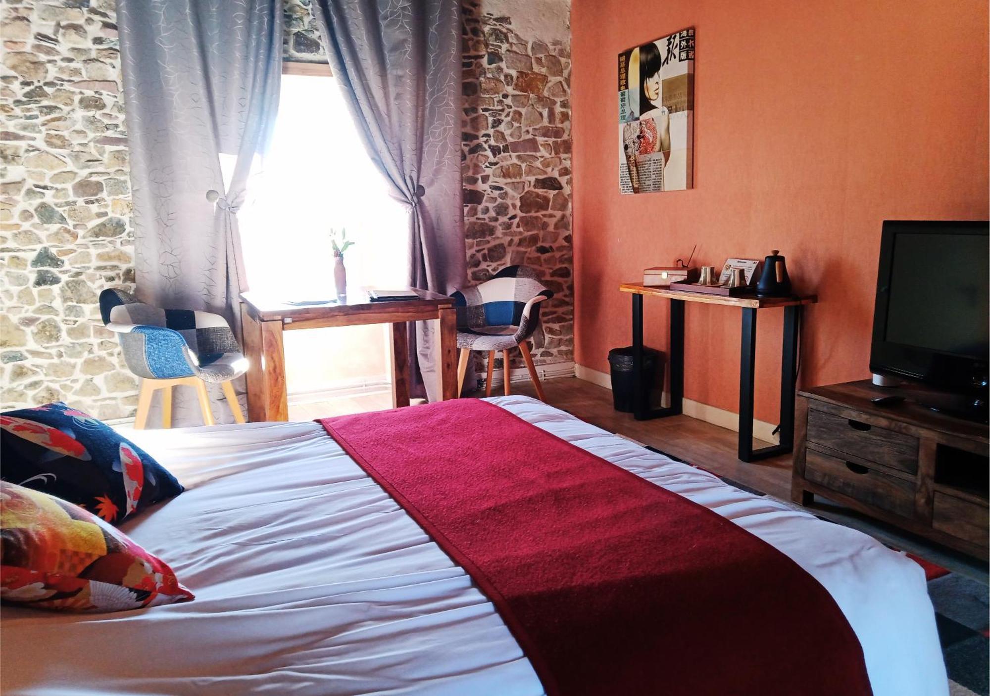 La Synchronicite - Chambres D'Hotes Saint-Sauveur-Villages Экстерьер фото