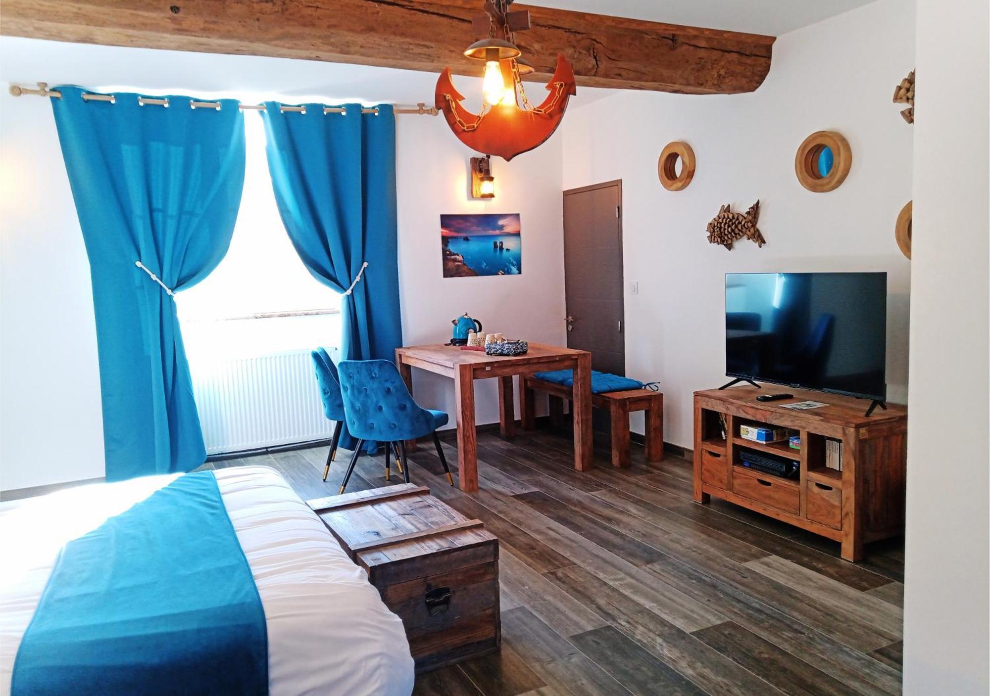 La Synchronicite - Chambres D'Hotes Saint-Sauveur-Villages Экстерьер фото